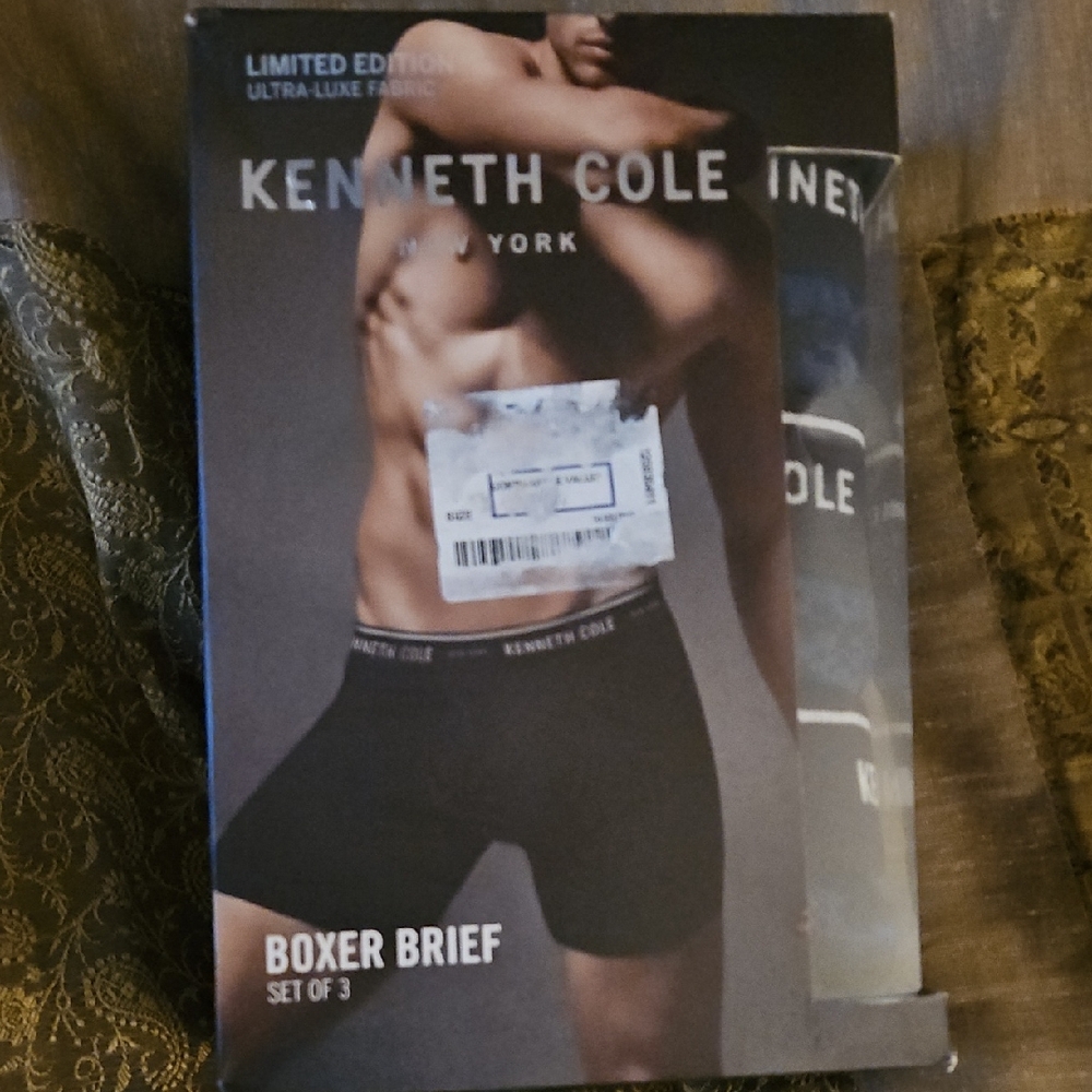 3 Pack Kenneth Cole Boxer Briefs.Med.NEW UNOPENED
